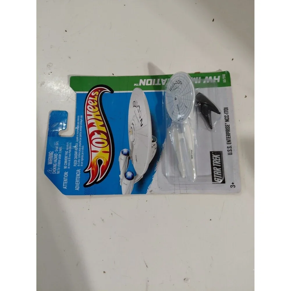 NIP Hot Wheels Imagination 1:64 DieCast Star Trek USS Enterprise NCC-1701 B